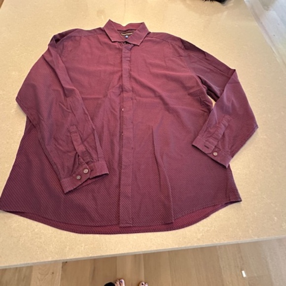 Mens' Vince Camuto XL Magenta and Blue Pattern Dress Shirt - Picture 1 of 7